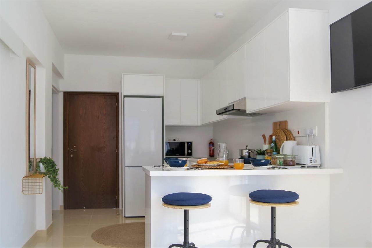 Phaedrus Living: Seaside Luxury Flat Lighthouse 68 Lägenhet Paphos Exteriör bild